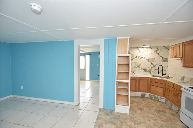 Building Photo - 509 N Central Ave