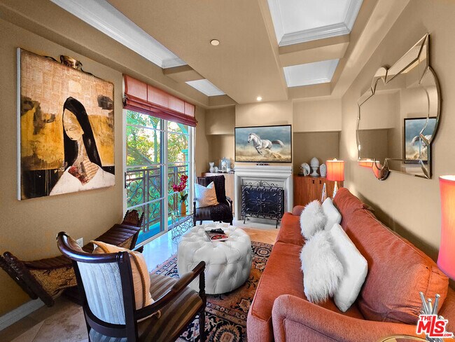 Building Photo - 10795 Wilshire Blvd