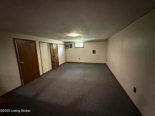 Building Photo - 6803 Taffy Ann Dr