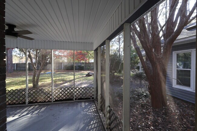 Building Photo - 313 Palomino Path