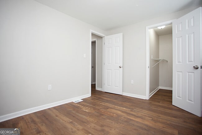 Building Photo - 1801 Marie Way