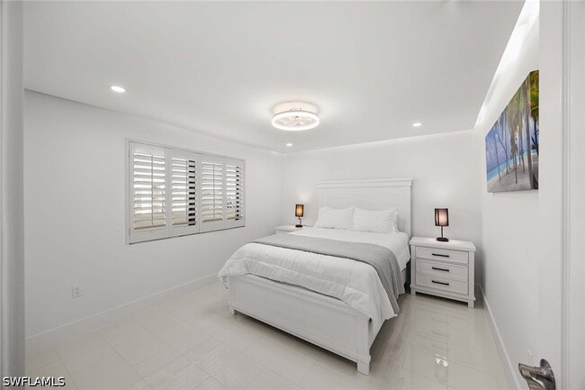 Building Photo - 10475 Gulf Shore Dr
