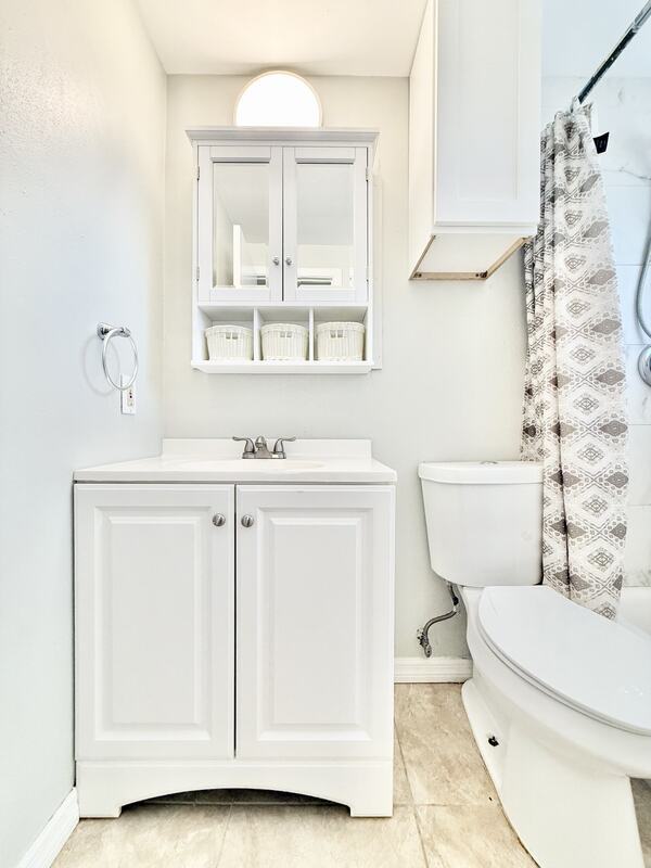 Building Photo - 5852 Monroe St