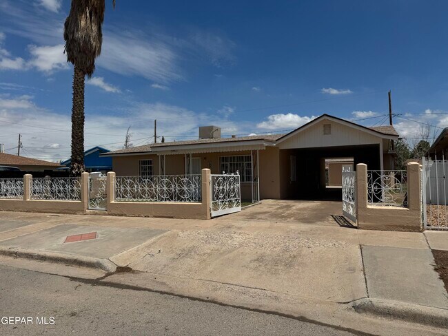 Primary Photo - 9351 Carranza Dr