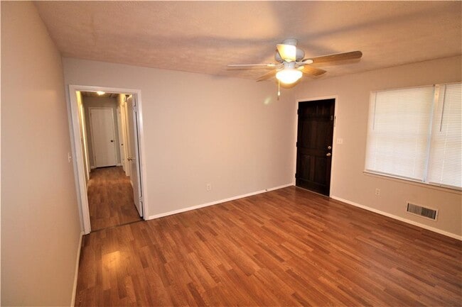 Building Photo - 979 Chestnut Oak Ct