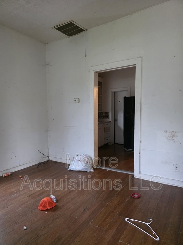 Building Photo - 1410 Chaffin St