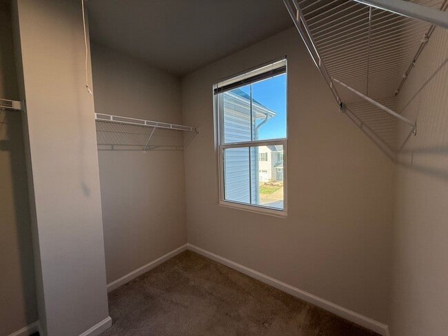 Building Photo - Modern 3-Bedroom Townhouse with Garage & Private Patio