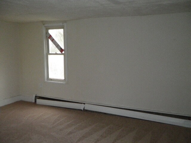Building Photo - 1715 Hall Ave
