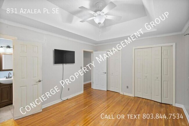 Building Photo - 831 Azalea Pl SE