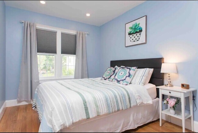 Building Photo - 40 Eddy St