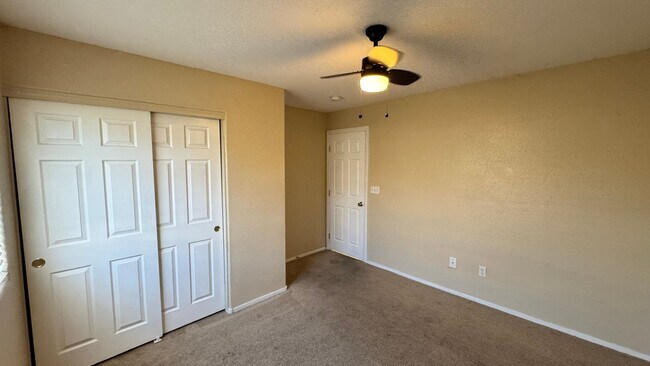 Building Photo - Gated 3 BDRM Master BDRM downstairs