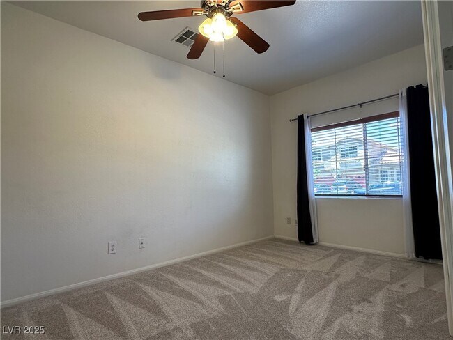 Building Photo - 2411 Brockton Way