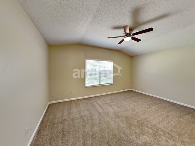 Building Photo - 1052 Deer Chase Drive