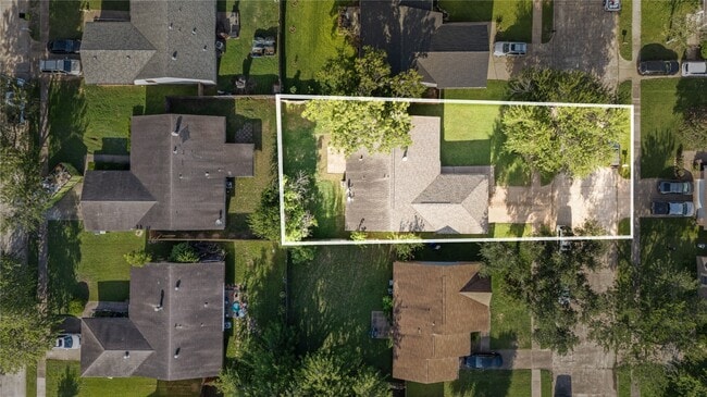 Building Photo - 17310 Nordway Dr