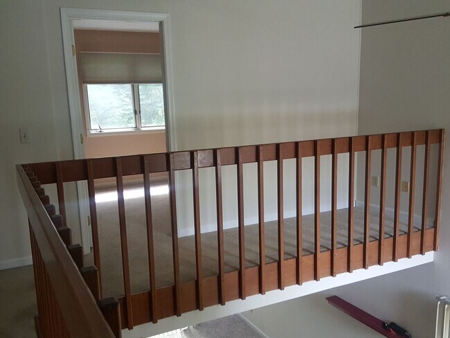 Building Photo - 113 Silverleaf Ln