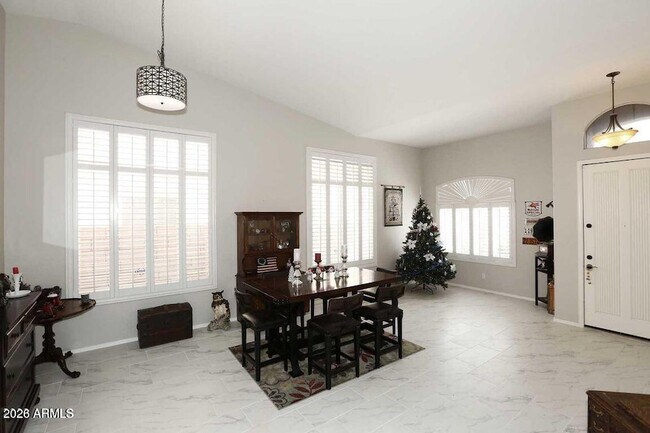 Building Photo - 15626 N 13th Ave