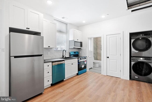 Primary Photo - 929 N 40th St