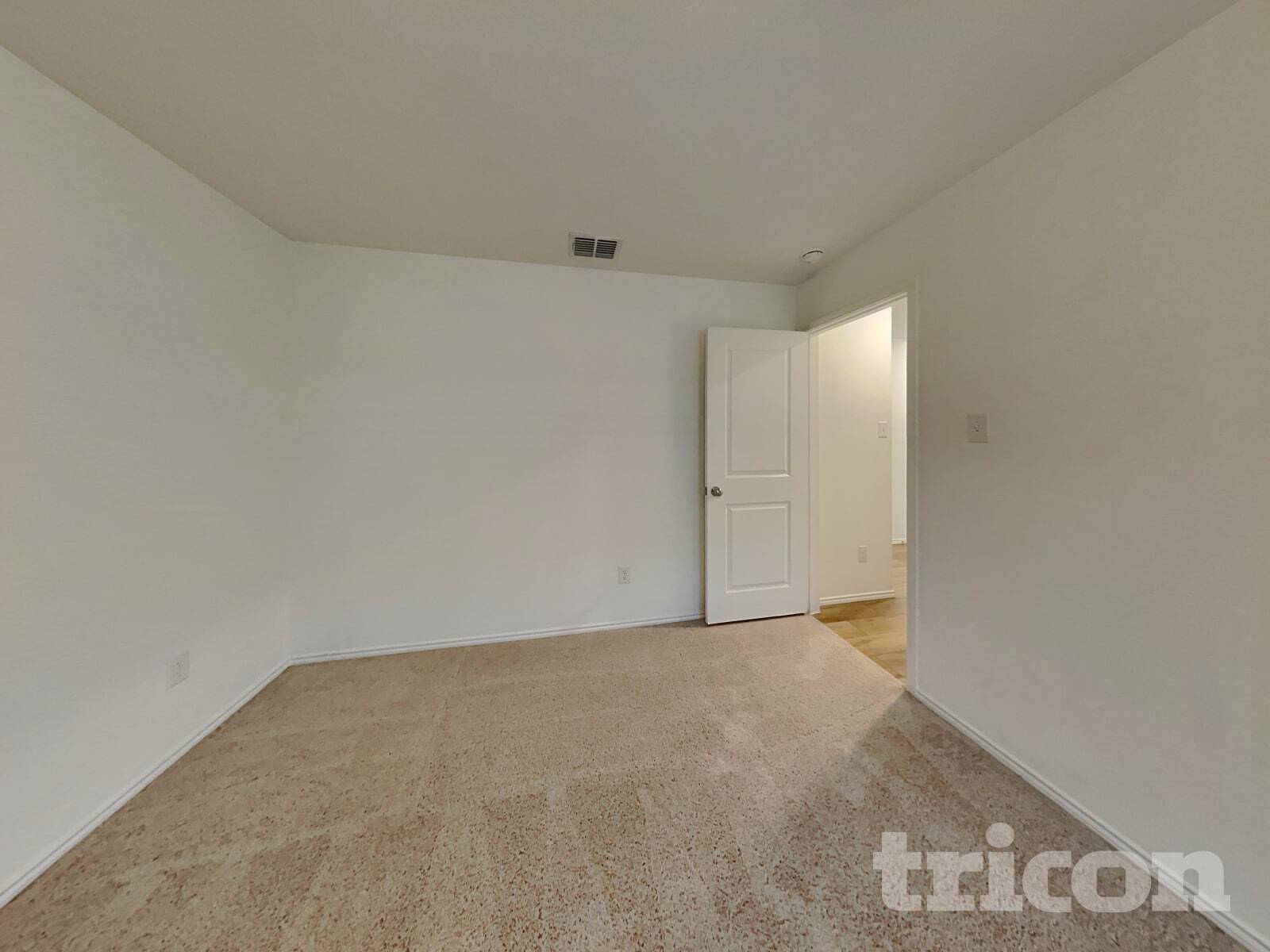 Building Photo - 617 Dashwood Dr