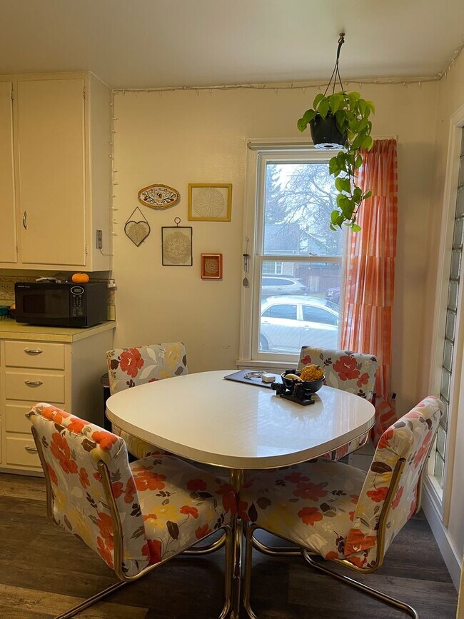 Building Photo - 123 Livingston St