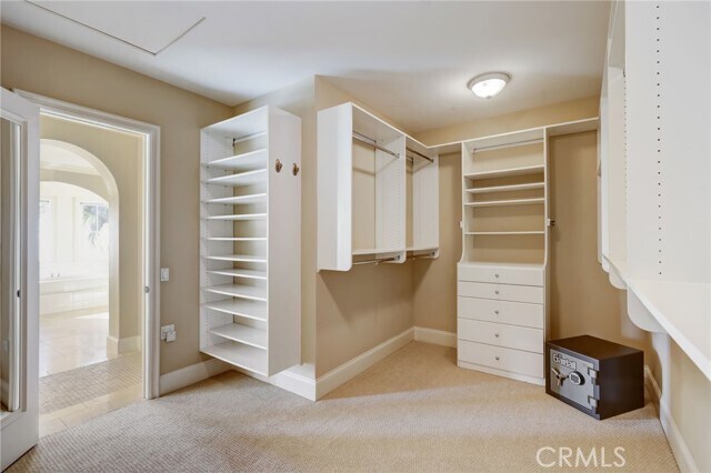 Building Photo - 10 Tasman Sea