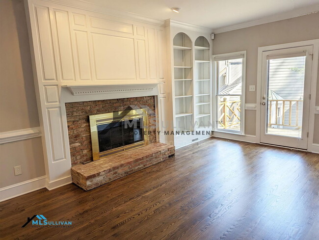 Building Photo - 1306 Hampshire Ct