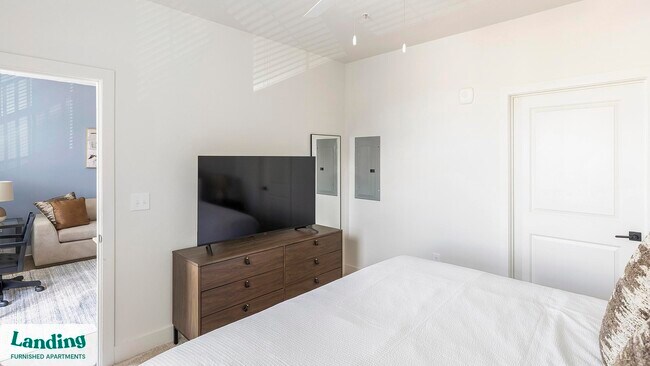 Building Photo - 170 Graphics Dr