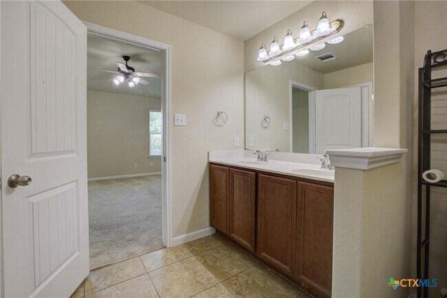 Building Photo - 775 Spectrum Dr