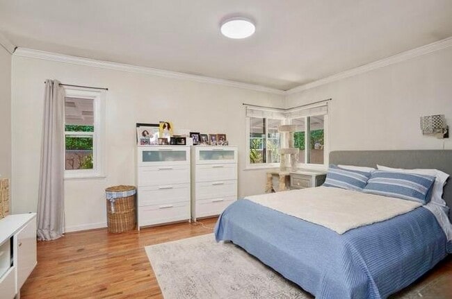 Building Photo - 7128 Mammoth Ave