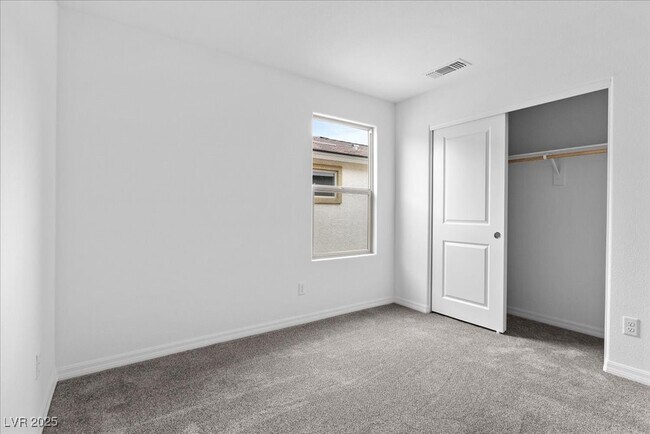 Building Photo - 5774 Aurora Gale Ct