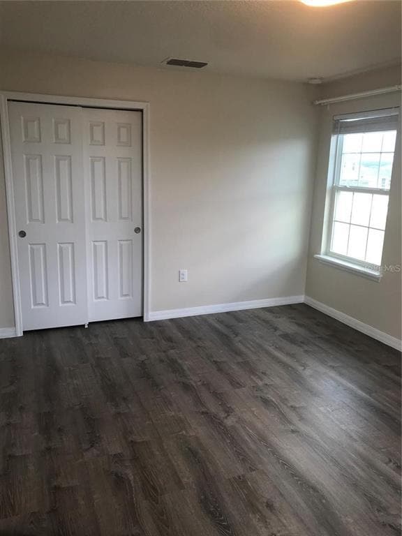 Building Photo - 2504 Amati Dr