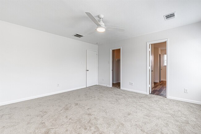 Building Photo - 2723 Piney Lake Ct