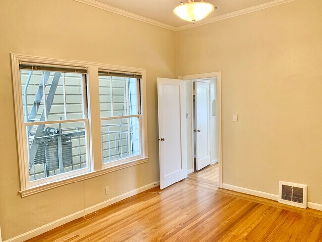 Building Photo - 1BR/1BA Prime Noe Valley Apt. on Church at...
