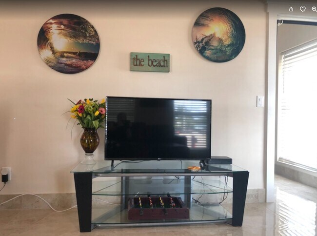 Building Photo - 4300 N Ocean Dr