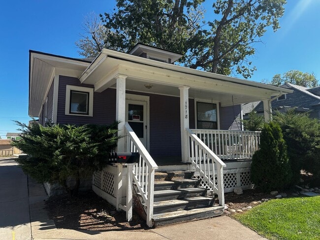 Building Photo - 1718 7th Ave