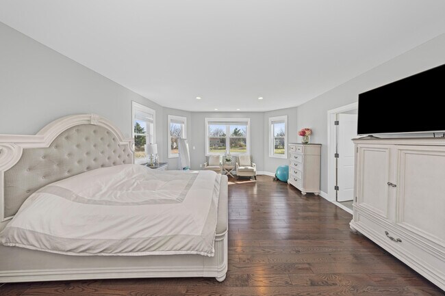 Building Photo - 10914 Doves Point