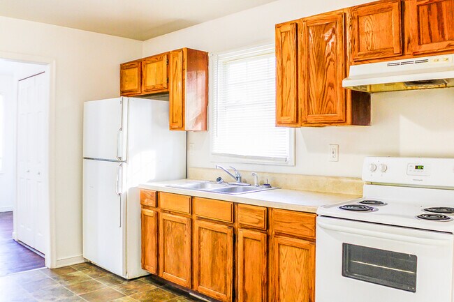 Building Photo - 1026 Stainback St