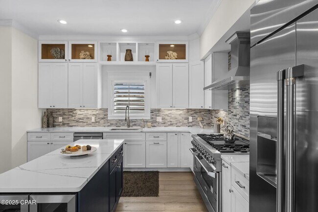 Building Photo - 407 Petrel St