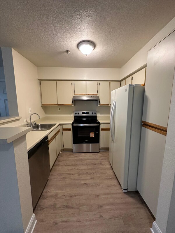 Building Photo - 9907 Boysenberry Way