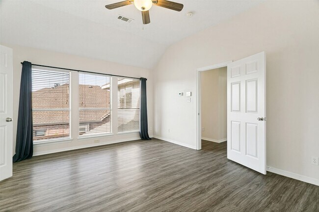 Building Photo - 4149 Creekmeadow Dr