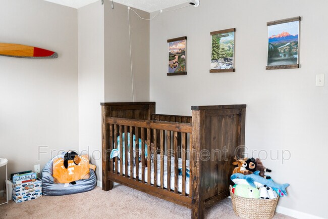 Building Photo - 1000 Harbour Shore Dr