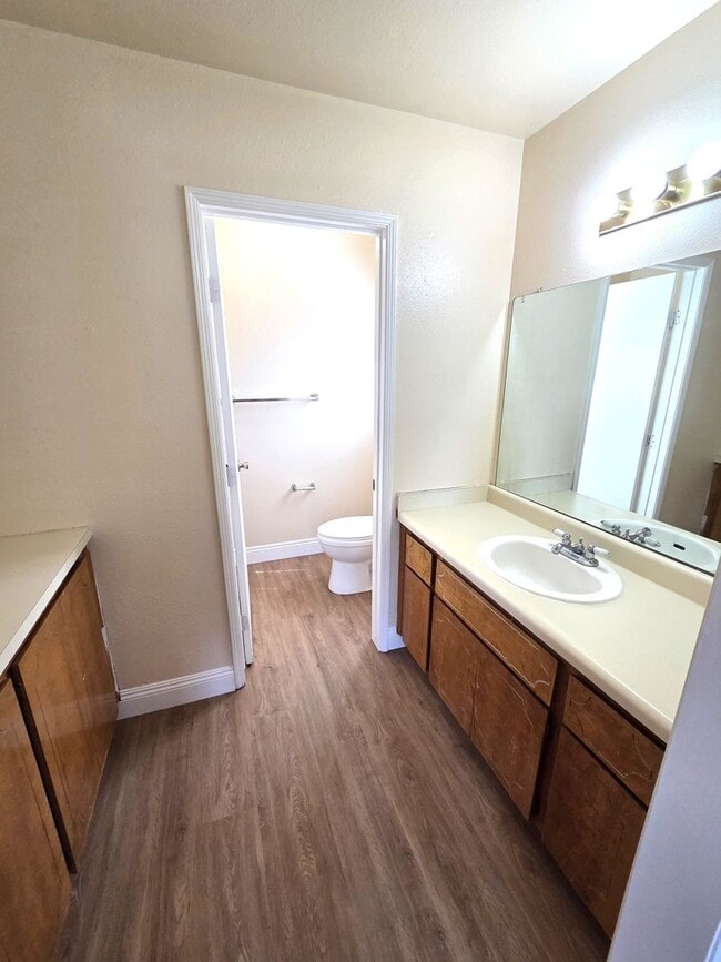 Building Photo - Large 3 Bedroom 2 Bath Home by Westfield School