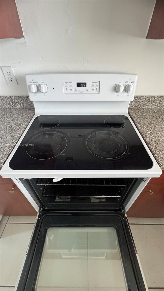 Building Photo - 3039 NW 204th Terrace