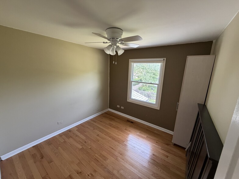 Building Photo - 361 Chicory Ln