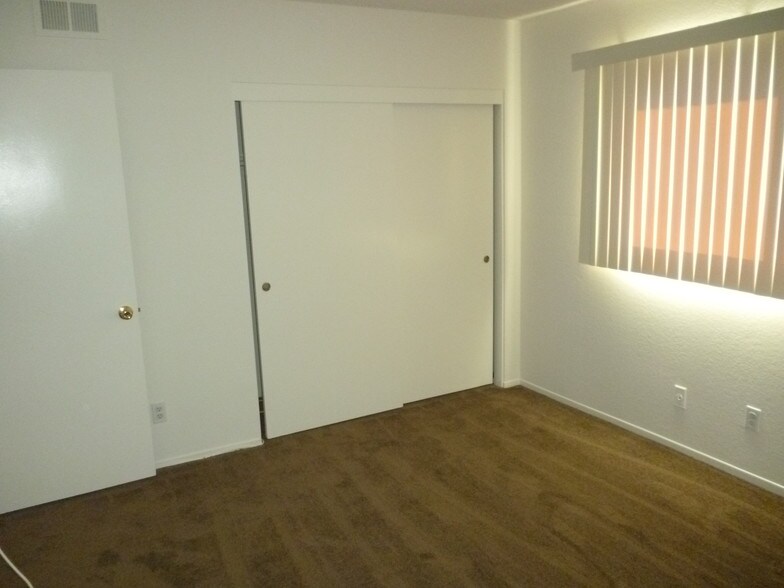 Building Photo - 2286 Pacific Ave