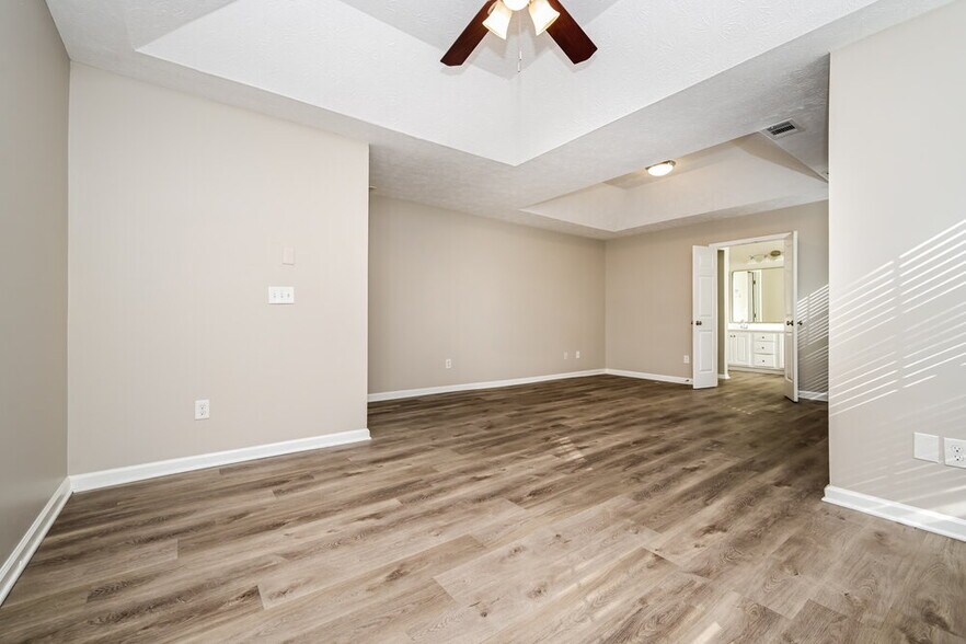 Building Photo - 413 Grove Park Dr