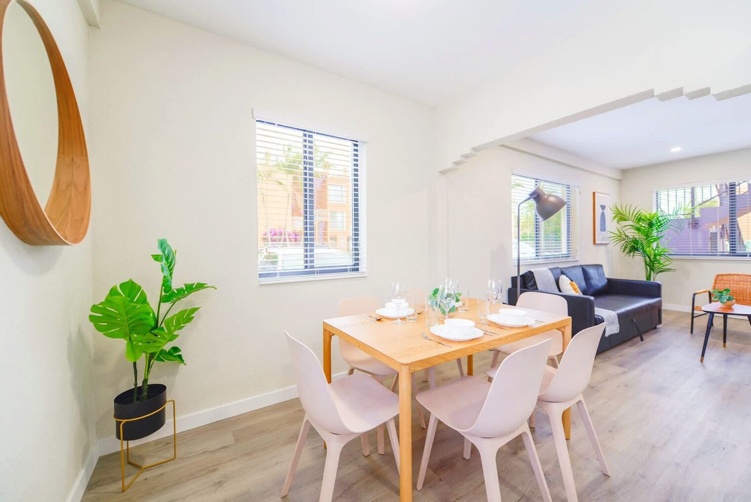 Building Photo - 700 SW 11th Ave