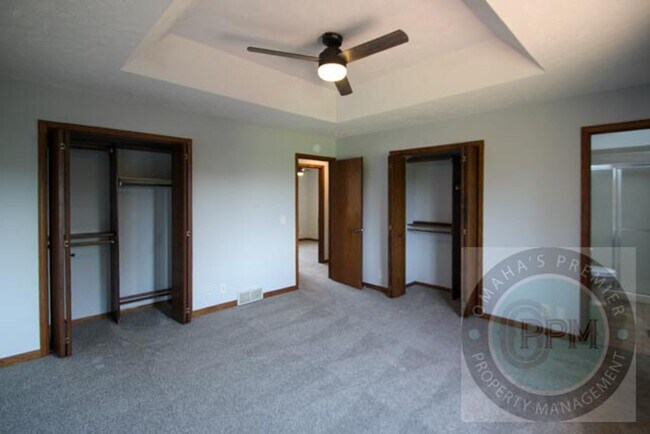 Building Photo - 5614 N 116th Ave