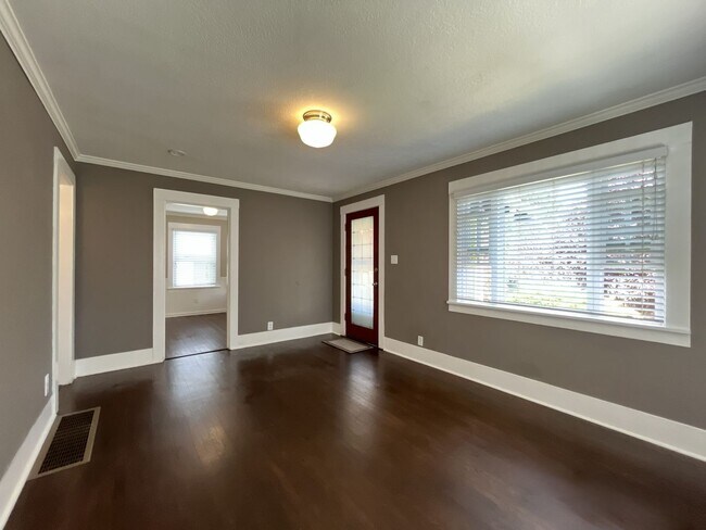 Building Photo - Charming Classic Two-Bedroom Portland Home with Bright Living Spaces, Updated Kitchen & Bonus Bas...