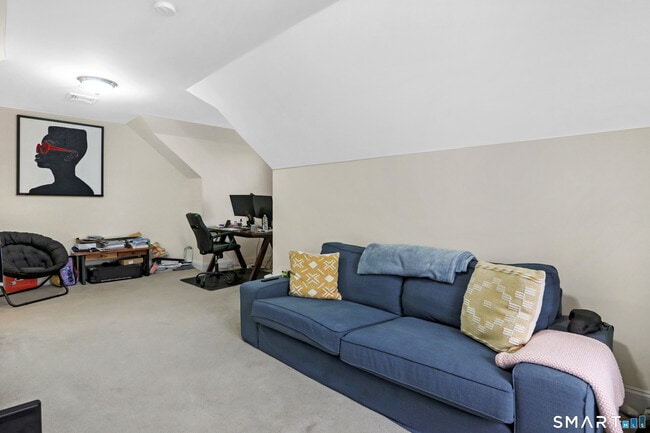 Building Photo - 59 Liberty St