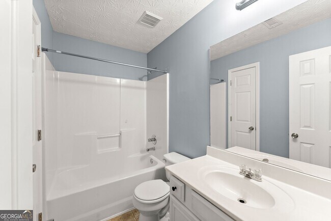 Building Photo - 104 Jameston Dr